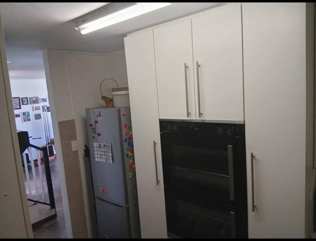 3 BEDROOM TOWNHOUSE FOR SALE IN HENNOPSPARK